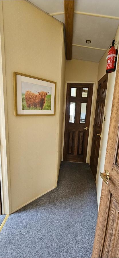 Oor Wee Hoose Hotel Leswalt Exterior photo
