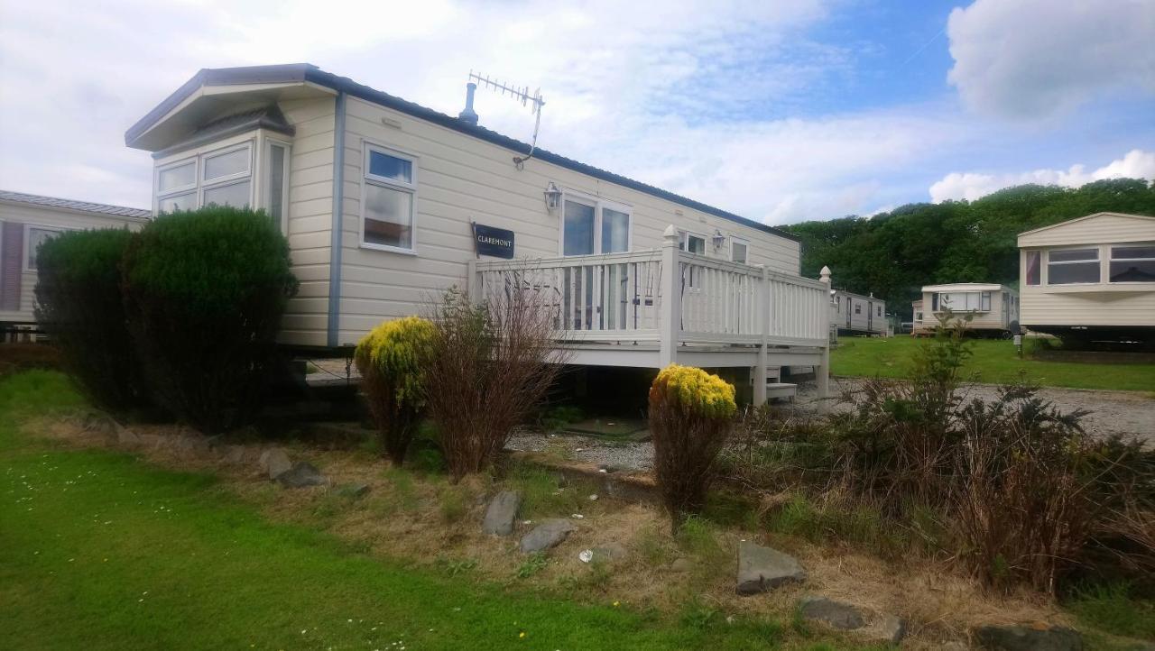 Oor Wee Hoose Hotel Leswalt Exterior photo